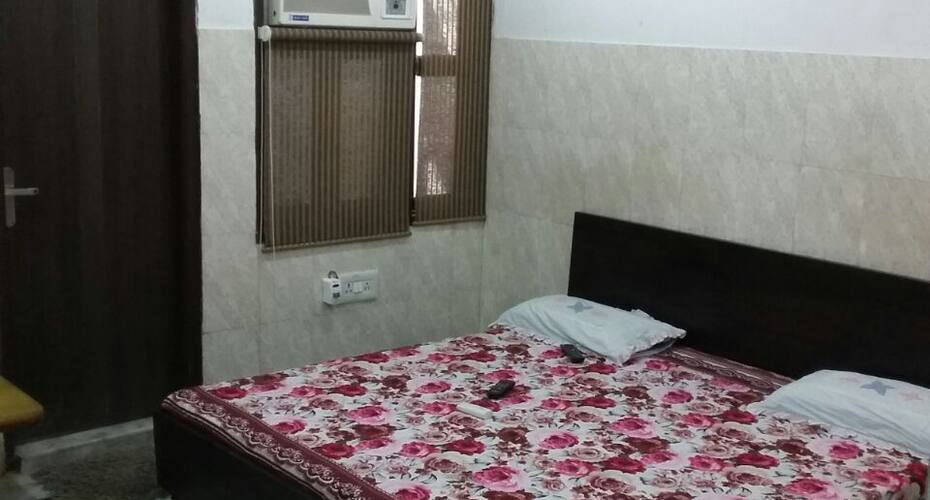 Brij Dham Guest House, Mathura 4